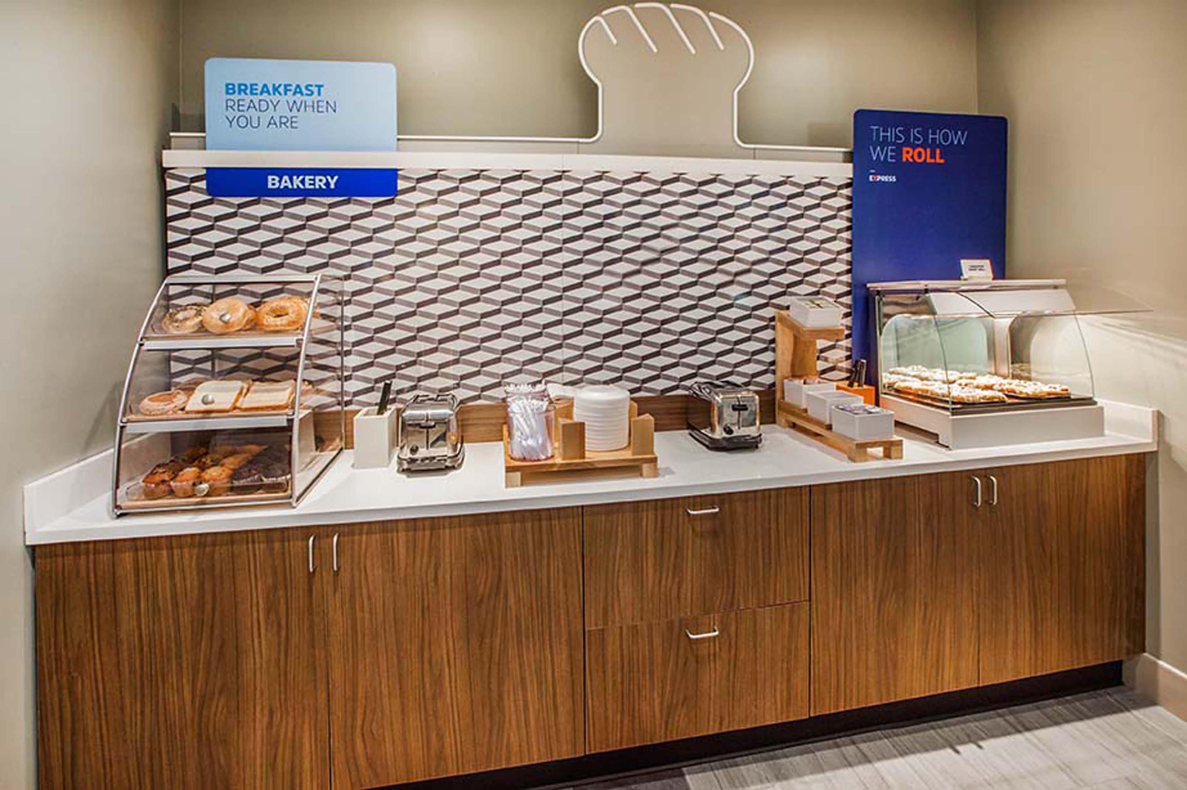 Holiday Inn Express Nashville W-I40 By Ihg Esterno foto