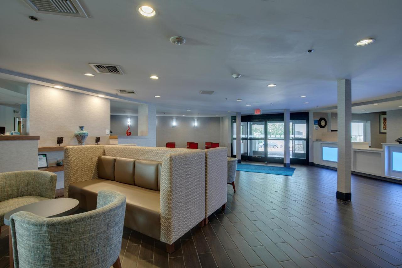 Holiday Inn Express Nashville W-I40 By Ihg Esterno foto
