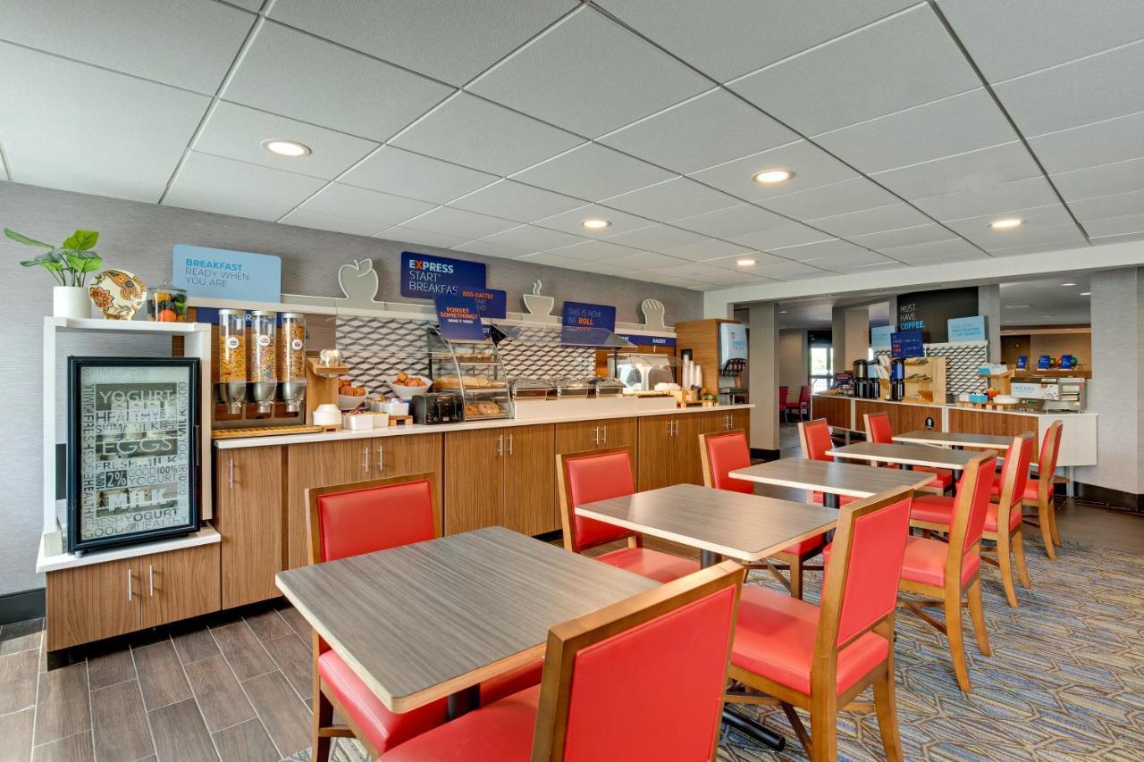 Holiday Inn Express Nashville W-I40 By Ihg Esterno foto