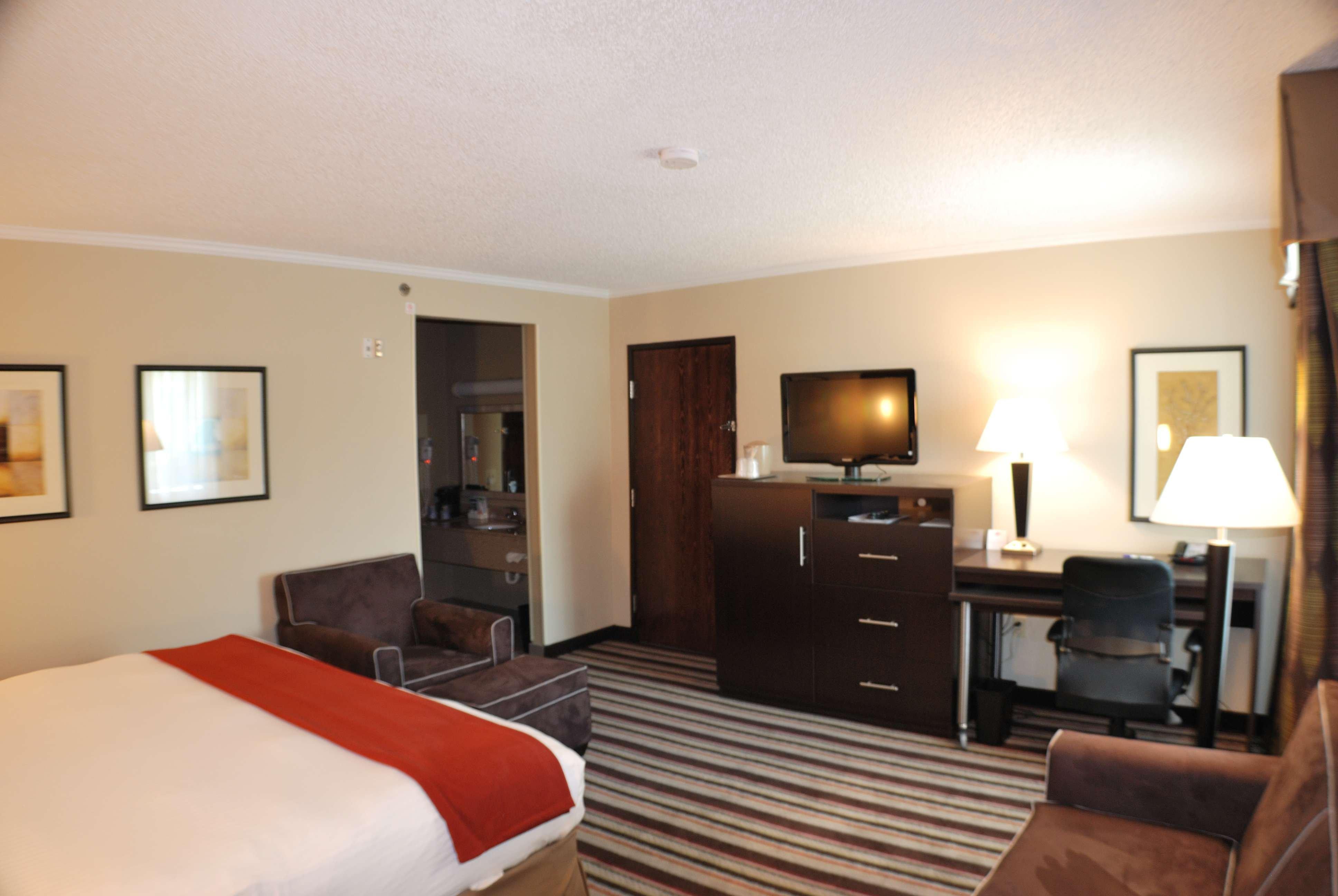 Holiday Inn Express Nashville W-I40 By Ihg Esterno foto