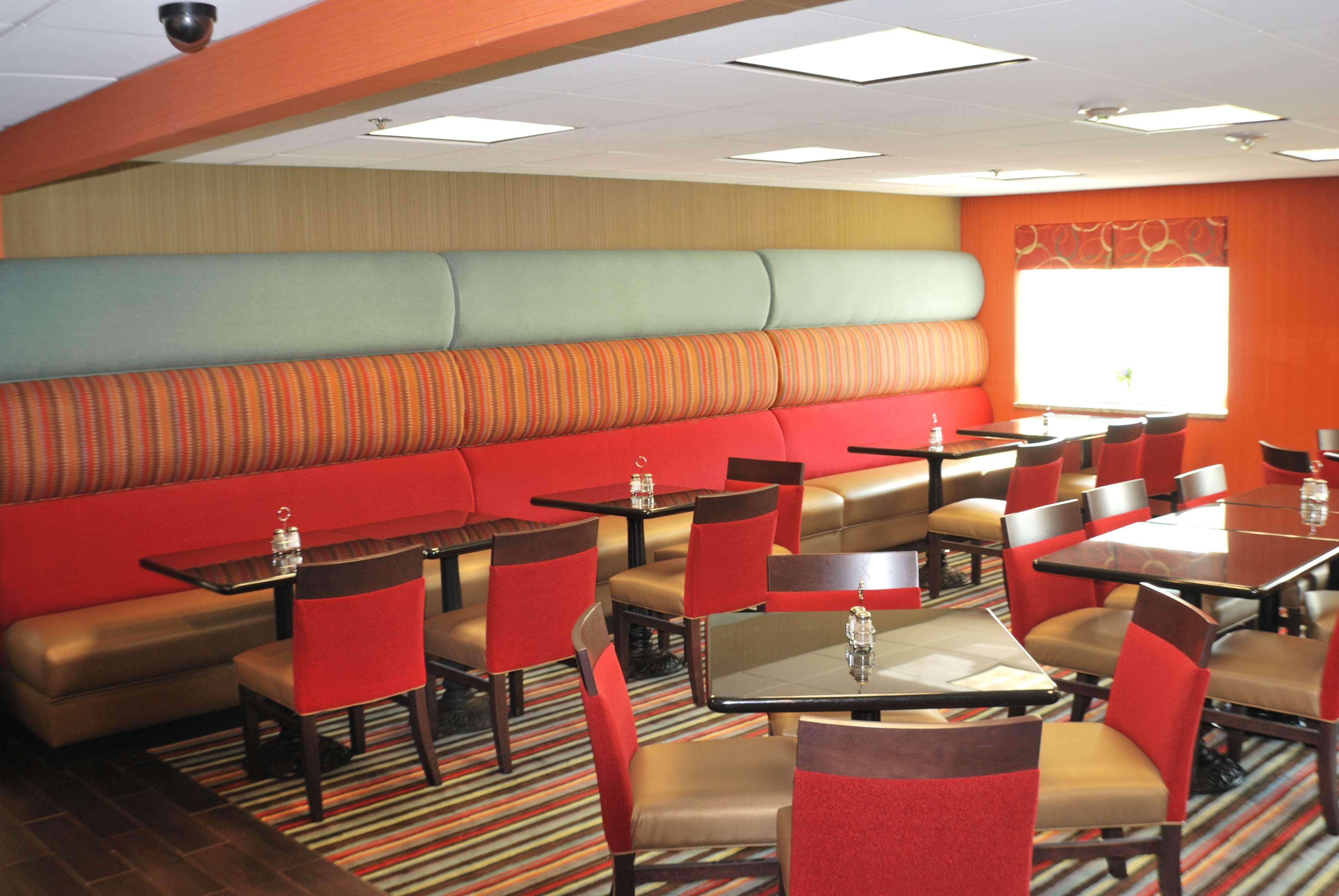 Holiday Inn Express Nashville W-I40 By Ihg Esterno foto